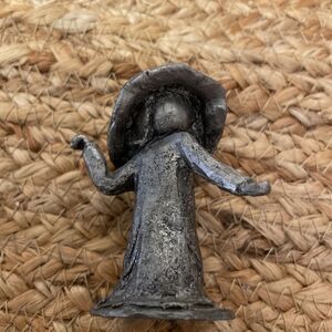 Walli Ortman Dress Up Mommy's Clothes 040 Hudson Fine Pewter Figurine